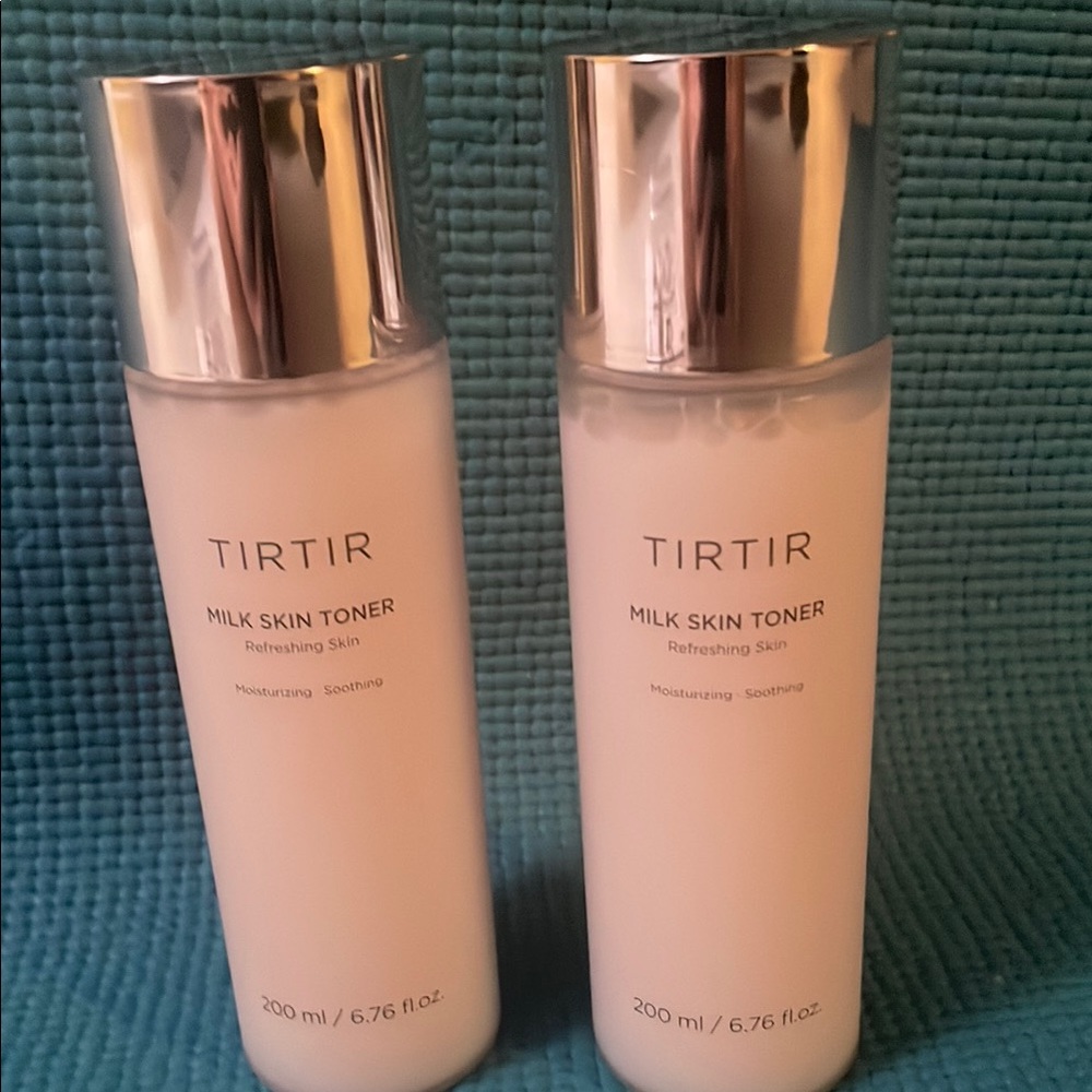 TIRTIR milk skin toner for a “glass skin”